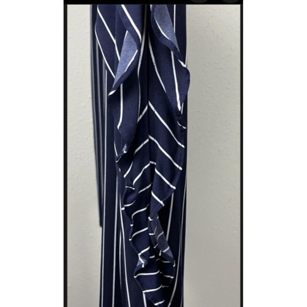 Banana Republic Peek a Boo Cut Out Ruffle Top Blouse Sz M Navy Stripe Stretchy - Picture 7 of 9